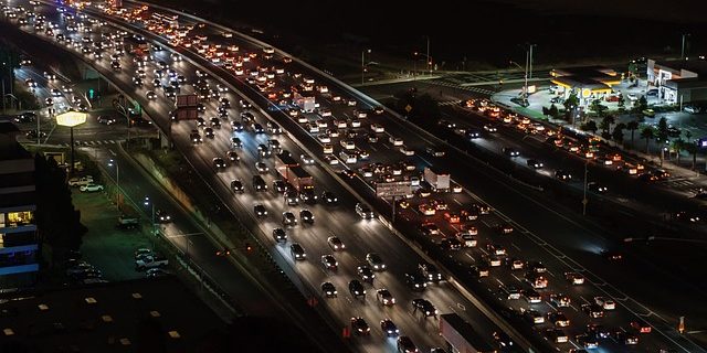 traffic-jam-1703575_640 covoiturage en île de france